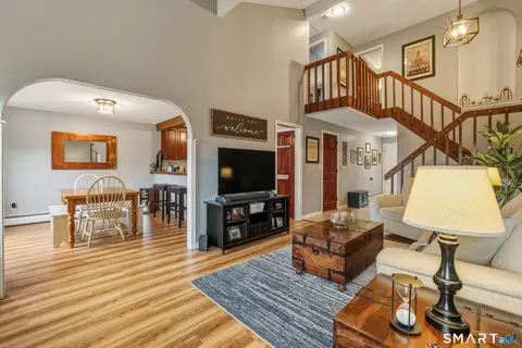 43 Tinsmith Xing #43, Wethersfield, CT 06109