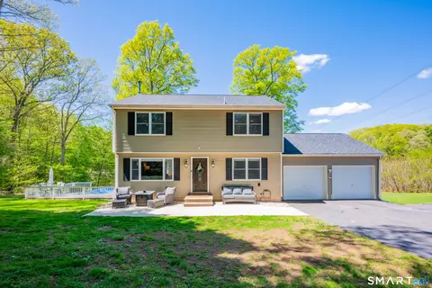 182 Partridge Dr, Southington, CT 06489