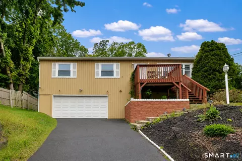 123 River Rd, Shelton, CT 06484
