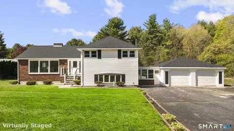 26 Quaddick Town Farm Rd, Thompson, CT 06277