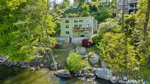 20 Reynolds Rd, Danbury, CT 06811