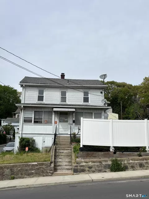 53 Wolcott St, Waterbury, CT 06705