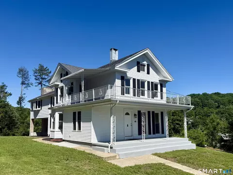 40 Church St, Seymour, CT 06483