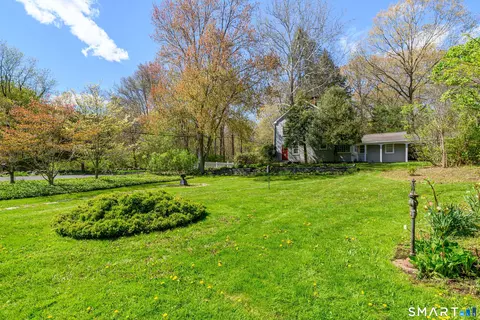 Exterior - 6 High Rock Rd, Sandy Hook, CT 06482 photo 12 of 14