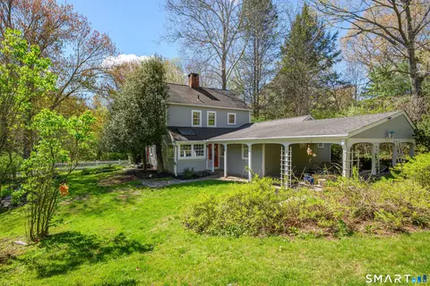 Exterior - 6 High Rock Rd, Sandy Hook, CT 06482 photo 4 of 14