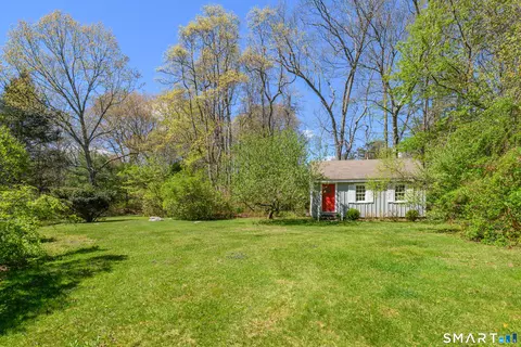 Exterior - 6 High Rock Rd, Sandy Hook, CT 06482 photo 9 of 14