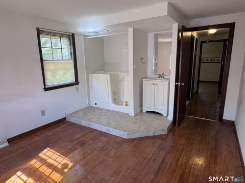 Other - 33 Thomas St, Windsor Locks, CT 06096 photo 2 of 10