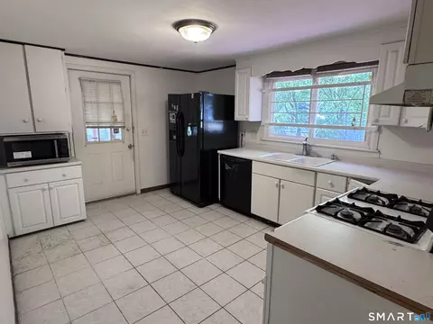 Kitchen - 33 Thomas St, Windsor Locks, CT 06096 photo 2 of 2