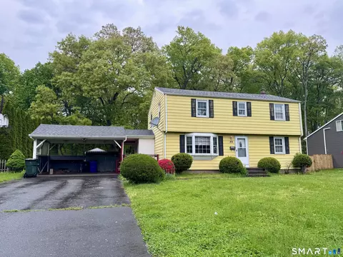 33 Thomas St, Windsor Locks, CT 06096