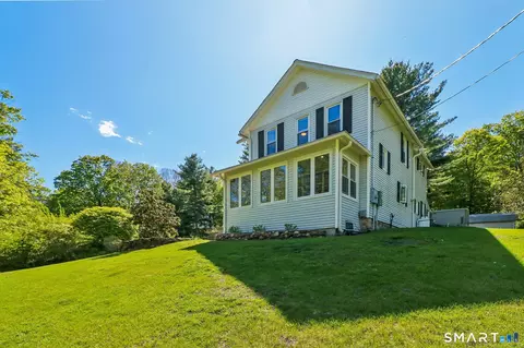 5 Westwood Rd, Woodbury, CT 06798