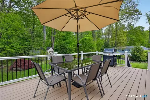 Exterior - 10 Scenic Rd, Madison, CT 06443 photo 9 of 11
