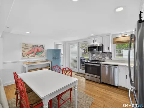 Kitchen - 21 Riverside Dr, Clinton, CT 06413 photo 1 of 3