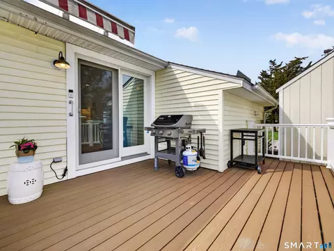 Exterior - 21 Riverside Dr, Clinton, CT 06413 photo 7 of 15