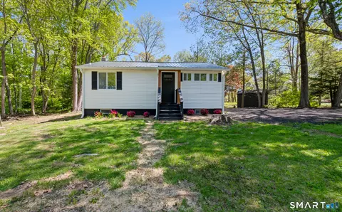 63 Savarese Ln, Burlington, CT 06013