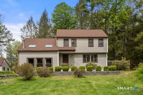 26 Old Coach Rd, Riverton, CT 06065