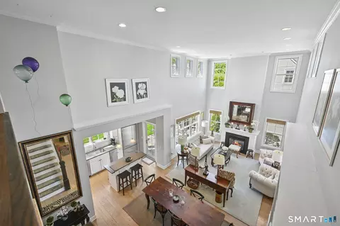 77 Havemeyer Ln #32, Stamford, CT 06902