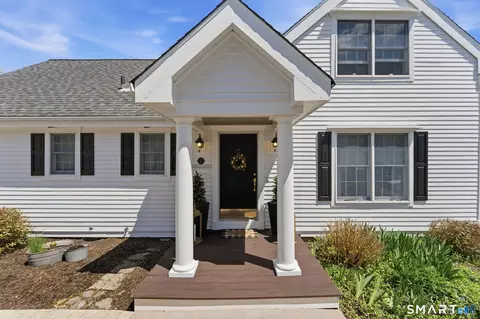 2 Pinehurst Ln #2, Moodus, CT 06469