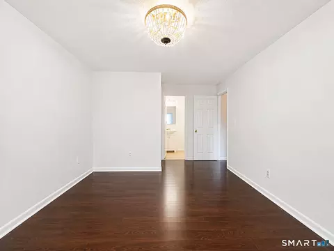 Bedroom - 914 High Path Rd #914, Windsor, CT 06095 photo 3 of 6