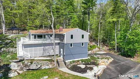 48 Lakeside Dr, Guilford, CT 06437