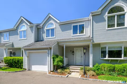 6 Caroline Farms Rd #4, Cos Cob, CT 06807