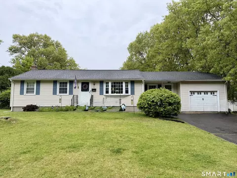 314 S Elm St, Windsor Locks, CT 06096
