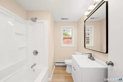 Bath - 7 Cannon St, Windsor Locks, CT 06096 photo 4 of 4