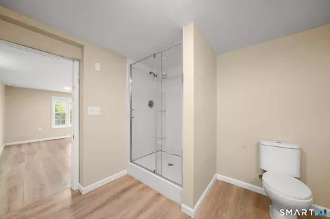 Bath - 7 Cannon St, Windsor Locks, CT 06096 photo 2 of 4