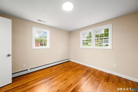 Bedroom - 7 Cannon St, Windsor Locks, CT 06096 photo 5 of 8