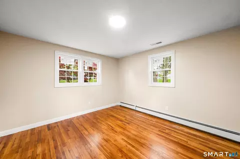 Bedroom - 7 Cannon St, Windsor Locks, CT 06096 photo 7 of 8