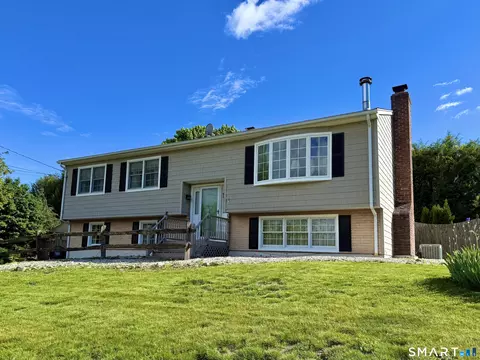 14 Poplar Dr, Seymour, CT 06483