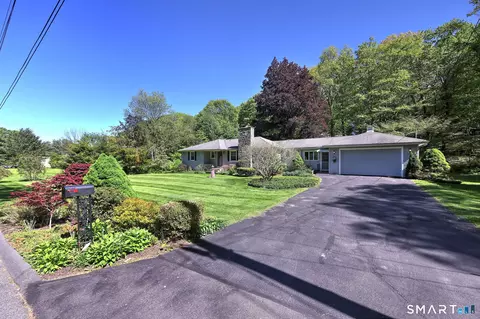 51 Cedar Hill Dr, Trumbull, CT 06611