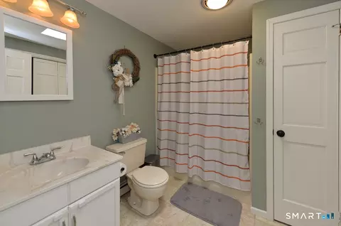 Bath - 109 Harrison Ln, Bethlehem, CT 06751 photo 2 of 2