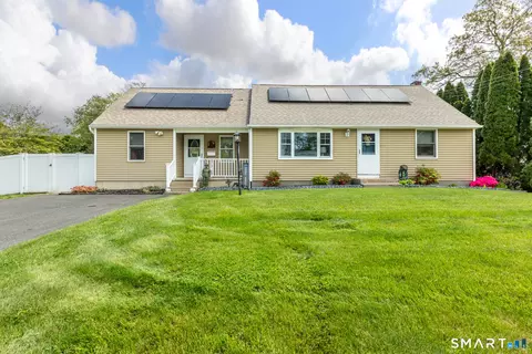 3 Wagon Rd, Enfield, CT 06082