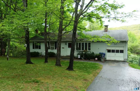 69 Route 82, Oakdale, CT 06370