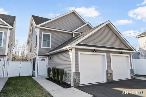 22 A Merritt Ave, Woodbridge, CT 06525