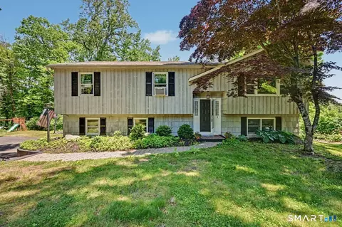 3 Gretl Ln, New Milford, CT 06776