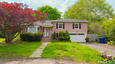 24 Sunfield Cir, Waterbury, CT 06708