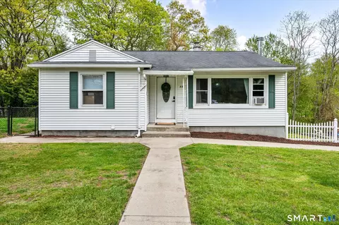 13 Coach Dr, Wolcott, CT 06716