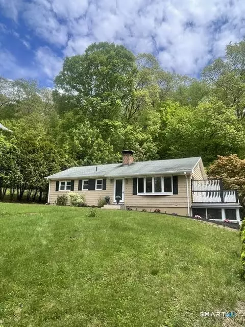 106 Lucas Park Rd, Norwich, CT 06360