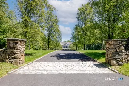80 Bayberry Ln, Westport, CT 06880
