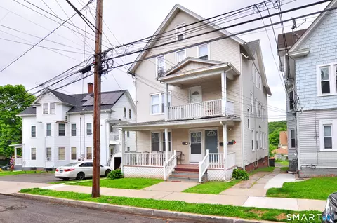 82 Spring St, Meriden, CT 06451