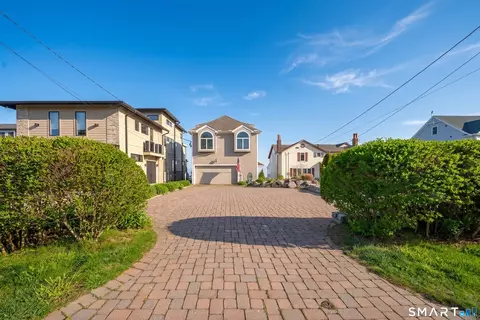 Exterior - 5 Loop Rd # -A, Clinton, CT 06413 photo 4 of 6