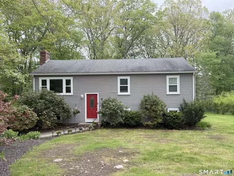 78 Littlefield Rd, Hampton, CT 06247