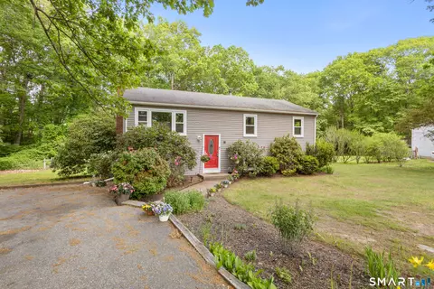78 Littlefield Rd, Hampton, CT 06247