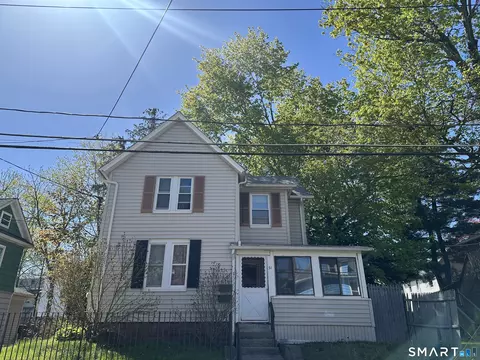31 Burr Ave, Middletown, CT 06457