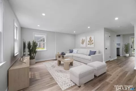 Living - 464 Dowd Ave #464, Canton, CT 06019 photo 1 of 5