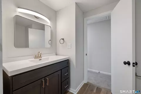 Bath - 464 Dowd Ave #464, Canton, CT 06019 photo 6 of 6