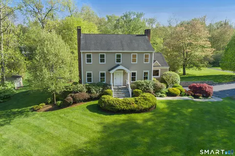 284 Keeler Dr, Ridgefield, CT 06877