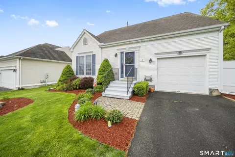 Exterior - 7 Heather Ln #7, Suffield, CT 06078 photo 3 of 7