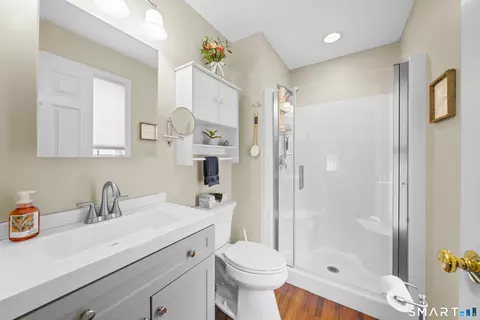 Bath - 7 Heather Ln #7, Suffield, CT 06078 photo 3 of 3